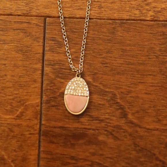 Short necklace with pink genuine stone - Picture 2 of 2
